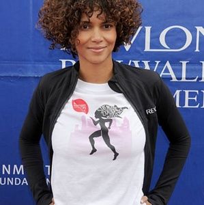 Relvon Run Walk T-shirt *2/$15 SALE